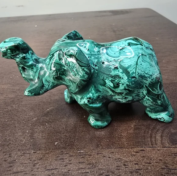 Malachite Crystal Elephant - Picture 9 of 15